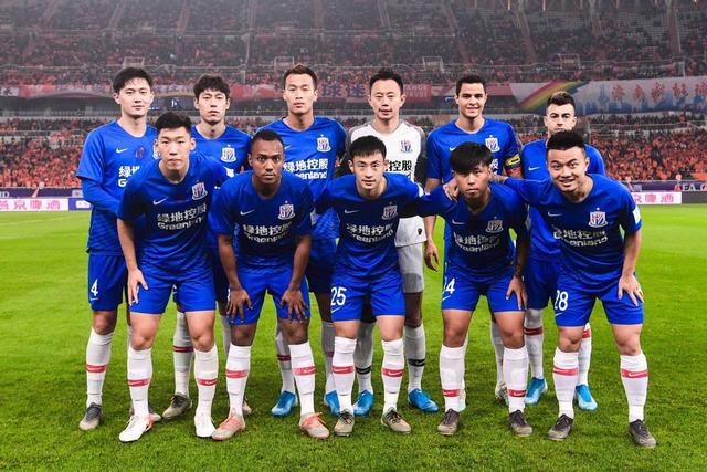 足球与赛车 足球与赛车