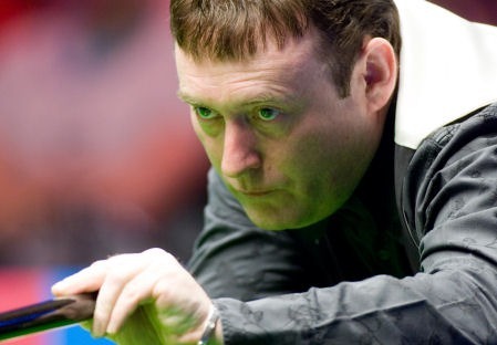 背身拿球的 背身拿球的