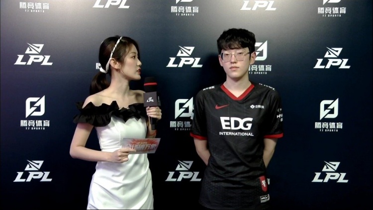 而是让曲线 而是让曲线